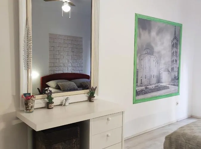 Apartamento Helena Zadar