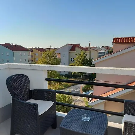 Helena Apartment