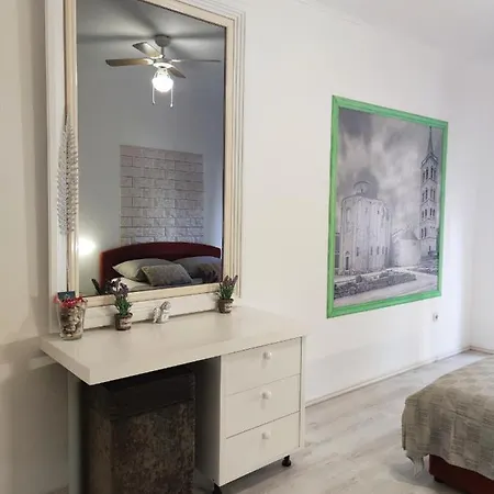 Apartment Helena Zadar