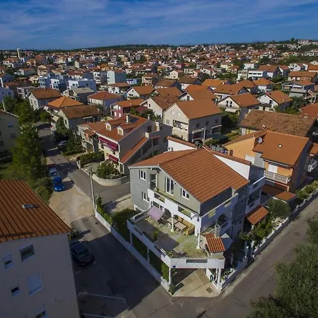 Apartamento Helena Zadar